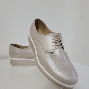 Zapatos dorados